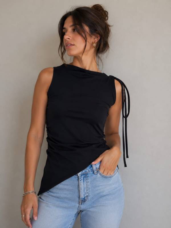 Top Valentina